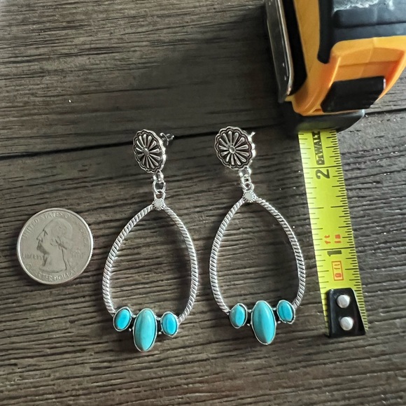 TURQUOISE EMERY ROSE EARRINGS - Picture 6 of 6